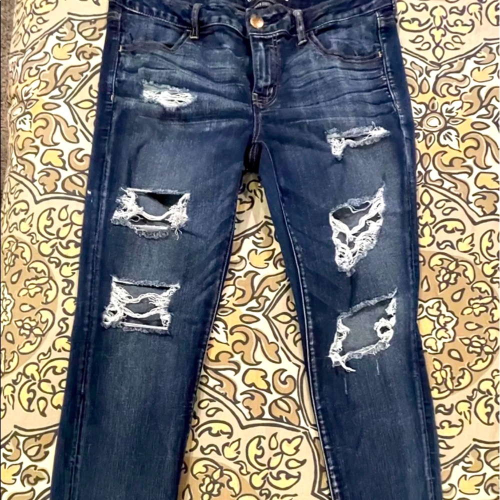 American Eagle Distressed Jeans